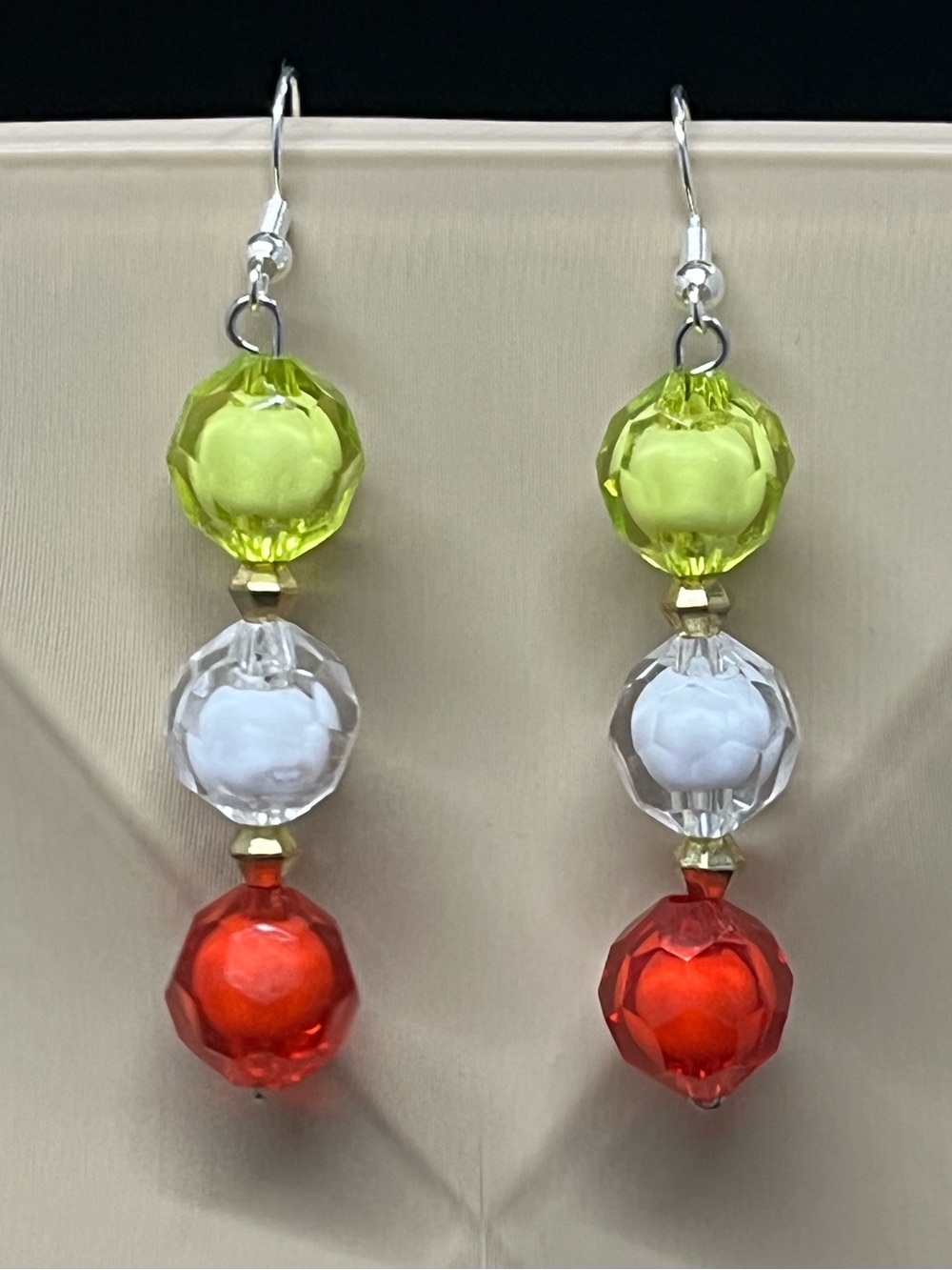 "Holly Jolly" Tri-Color Faceted Bead Drop Earrings 🎄